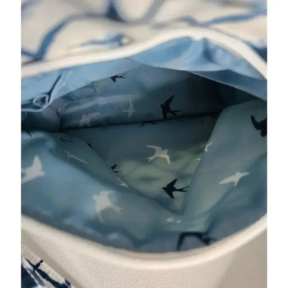 Lug Ranger Crossbody Shoulder Bag White Blue Ikat Print Travel Packable - Picture 12 of 14